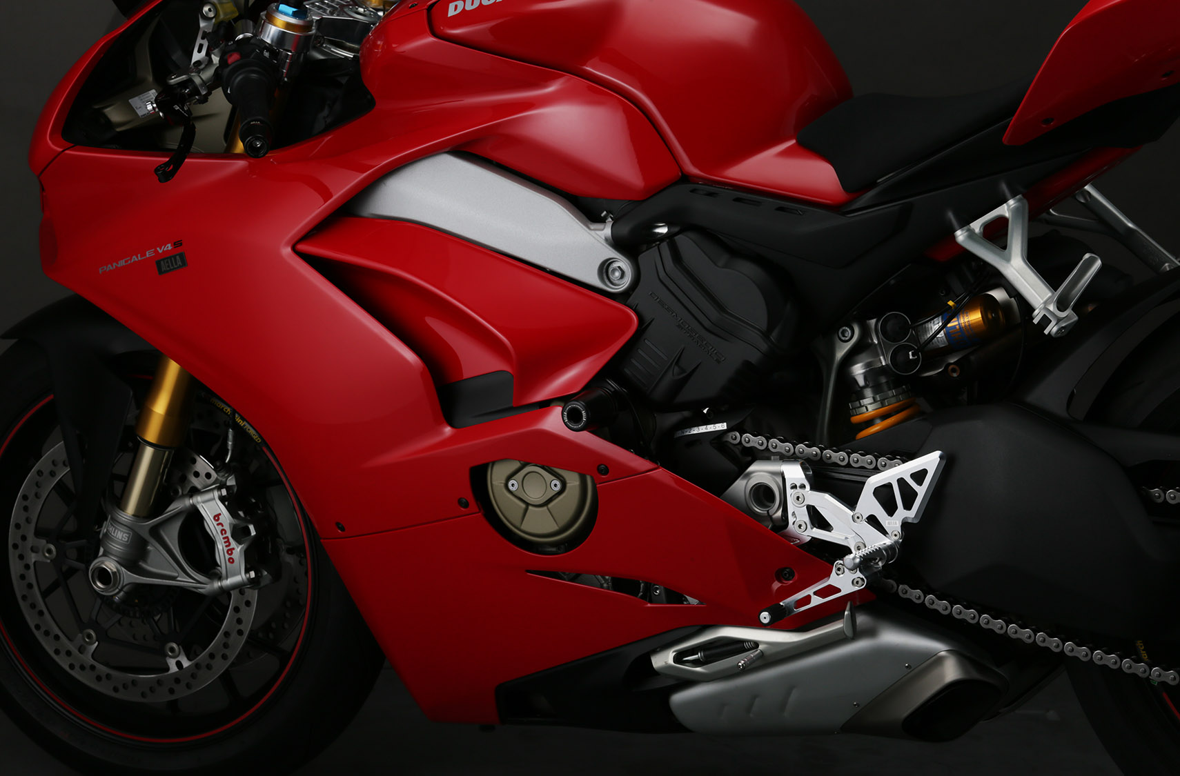 超熱 GOマーケットキャップDUCATI バックステップキット Panigale V4