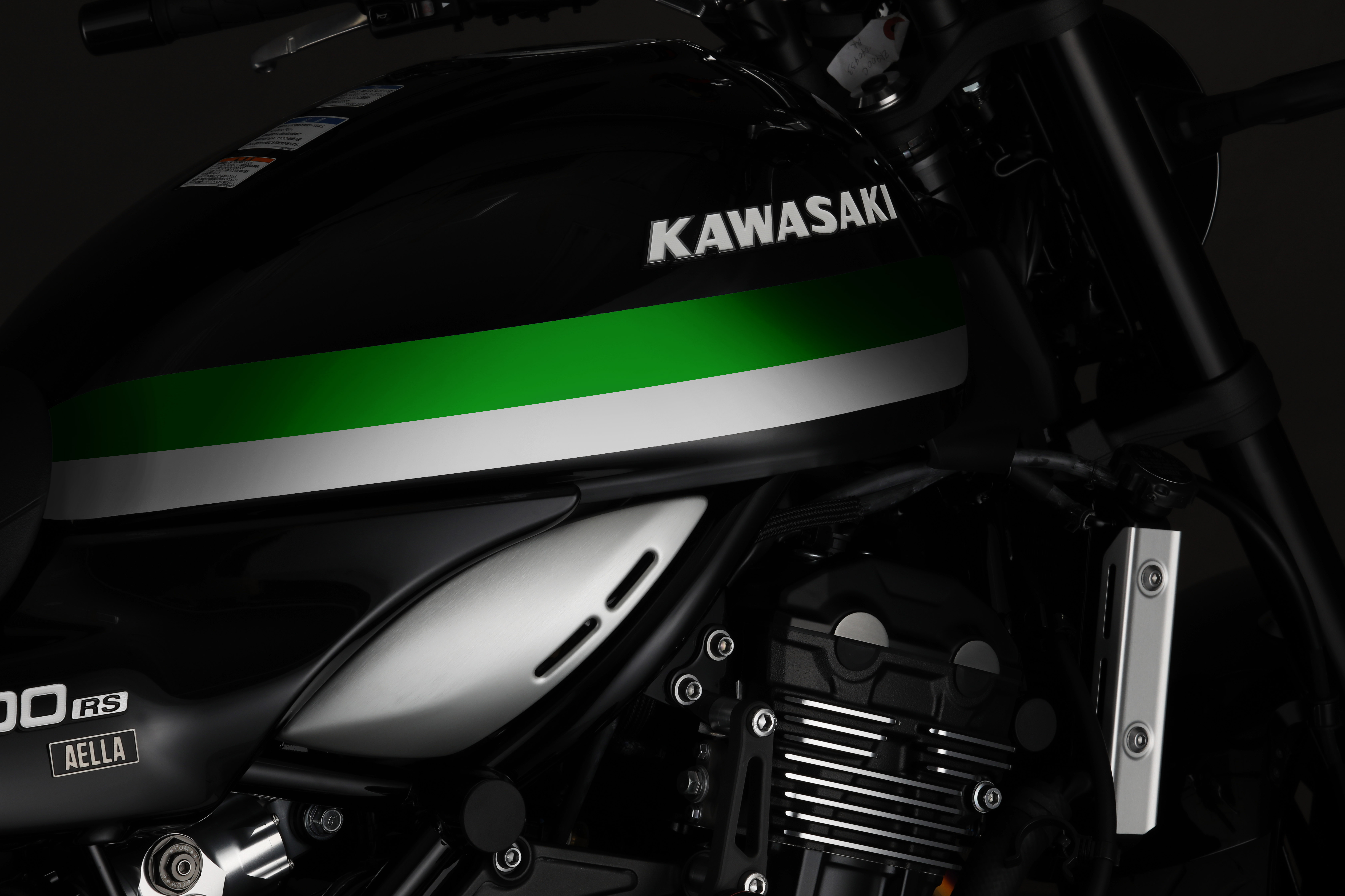 ボディラインテープ（Kawasaki Z900RS） | AELLA オンラインショップ